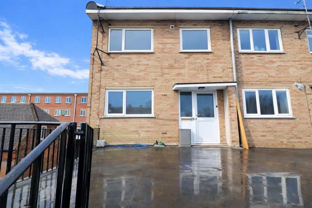 Main image of property: Gregories Road, Beaconsfield