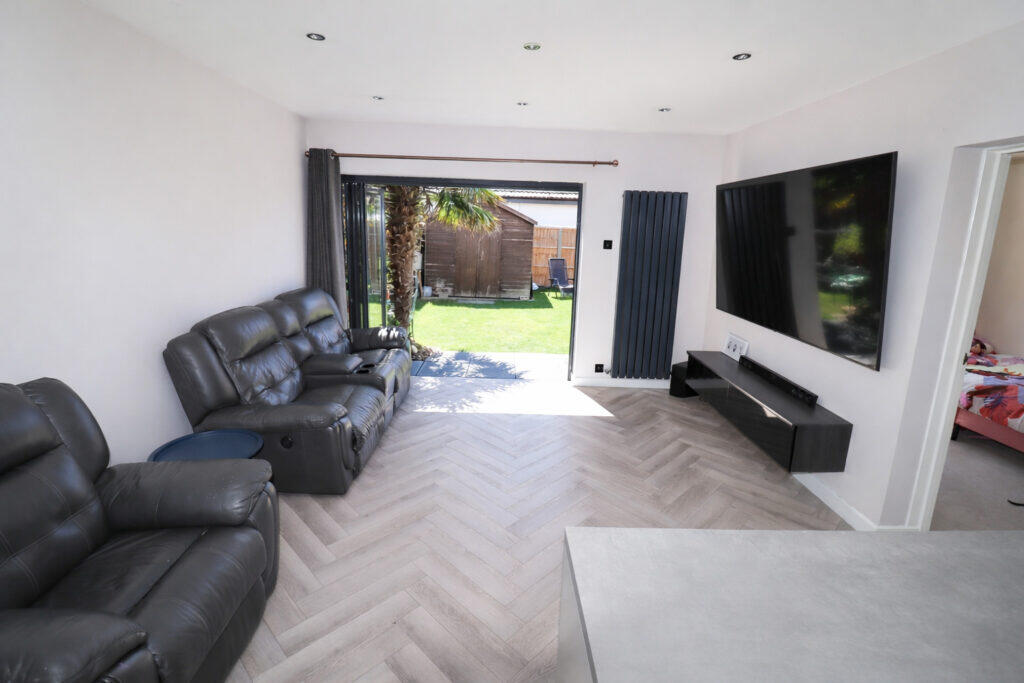 North Crescent, Hayling Island - View 4