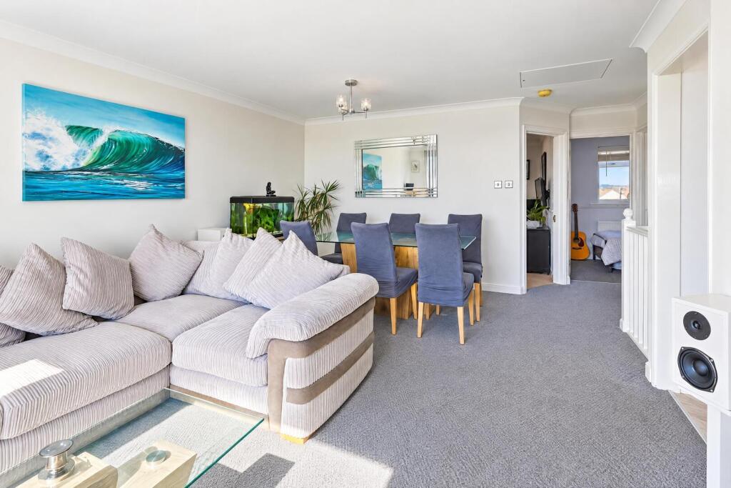House in Southend-on-Sea - View 4