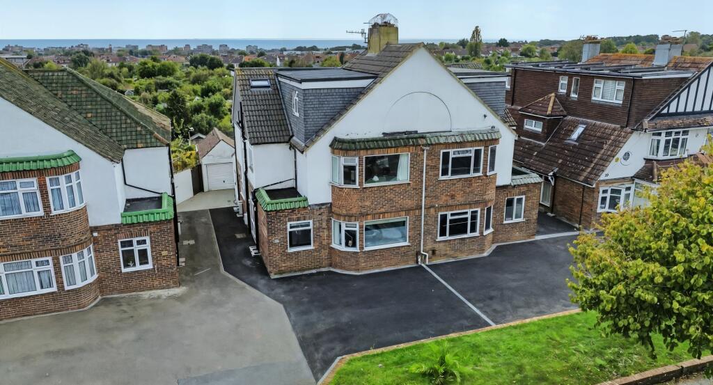 Nevill Avenue, Hove, BN3