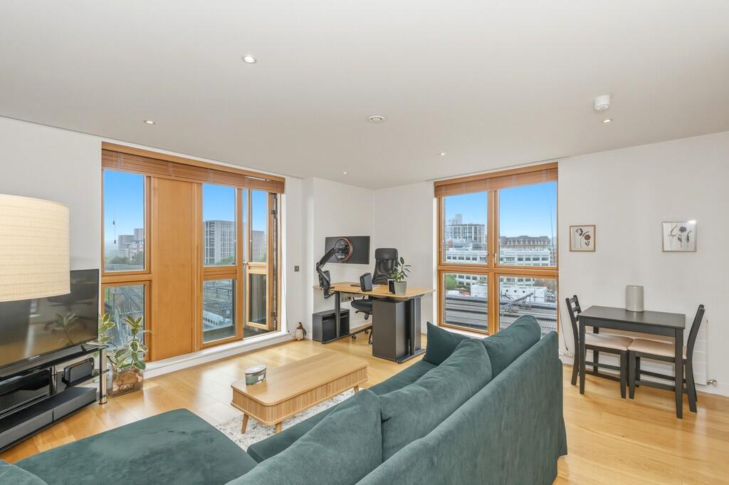 Main image of property: Watermans Place, Granary Wharf, LS1