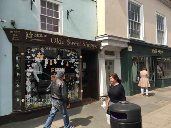 Main image of property: 19a, South Street, Chichester, PO19 1EH