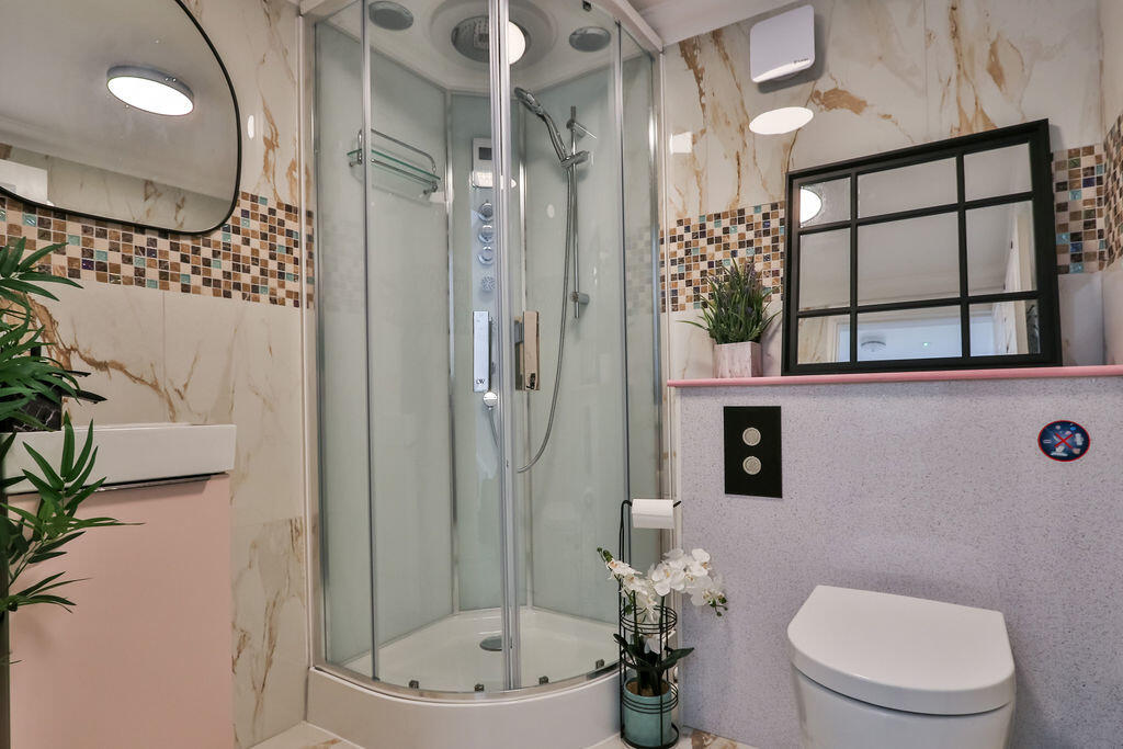 Additional image 7 of Christchurch Road, Bournemouth