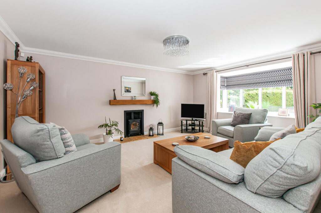 House in Hull - More