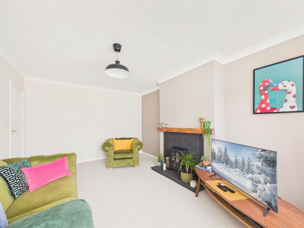 House in Gateshead, Eighton Banks, Low Fell - More