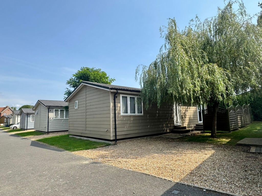 2-bed caravan on Golden Cross Village, East Sussex, BN27, £235,000