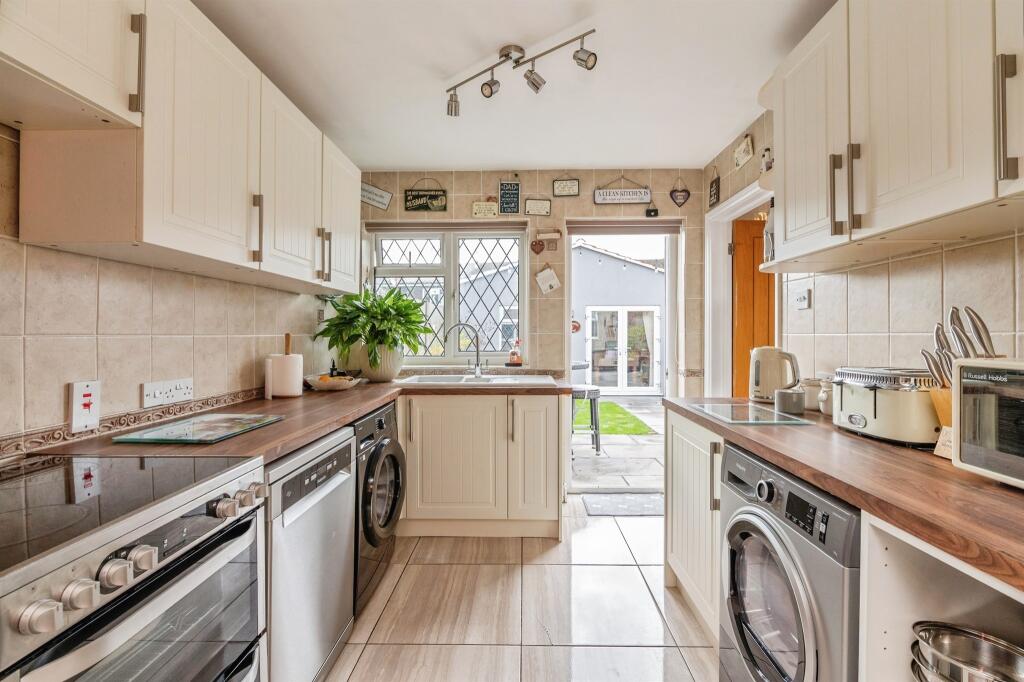 House in Romford - View 5