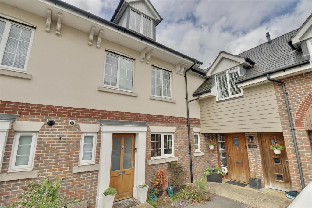 Main image of property: London Road, Waterlooville