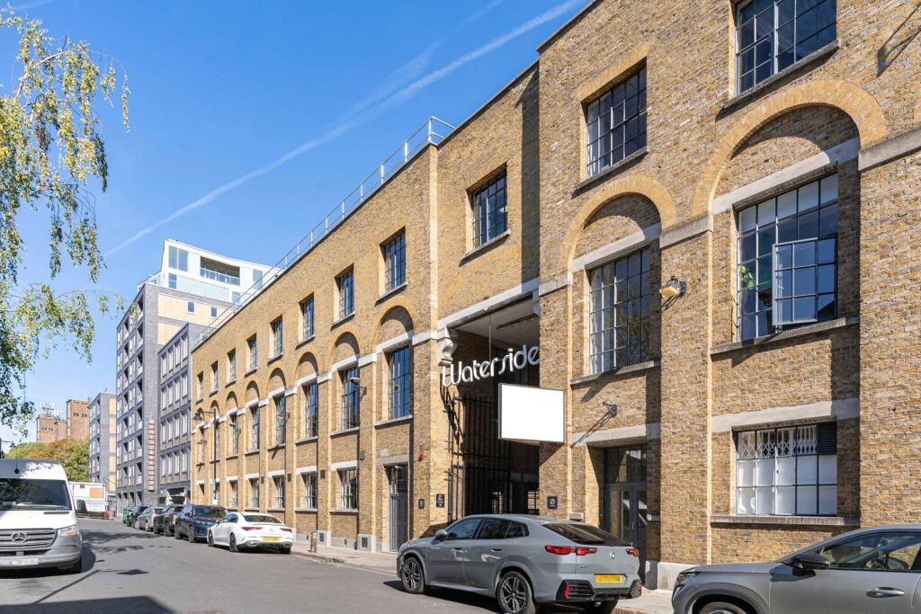 Apartment in London - View 5