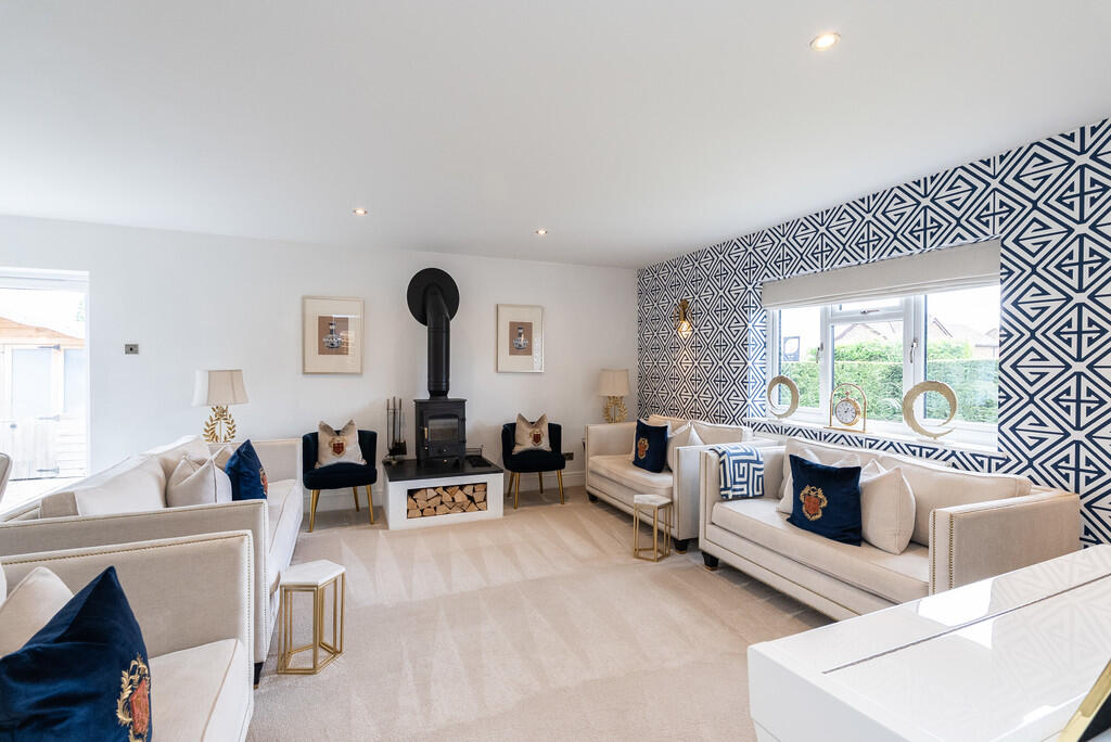 House in Redhill - View 2