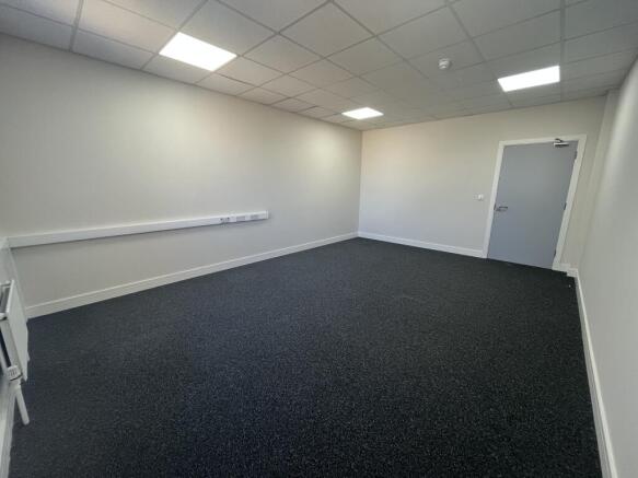 300 sqft office