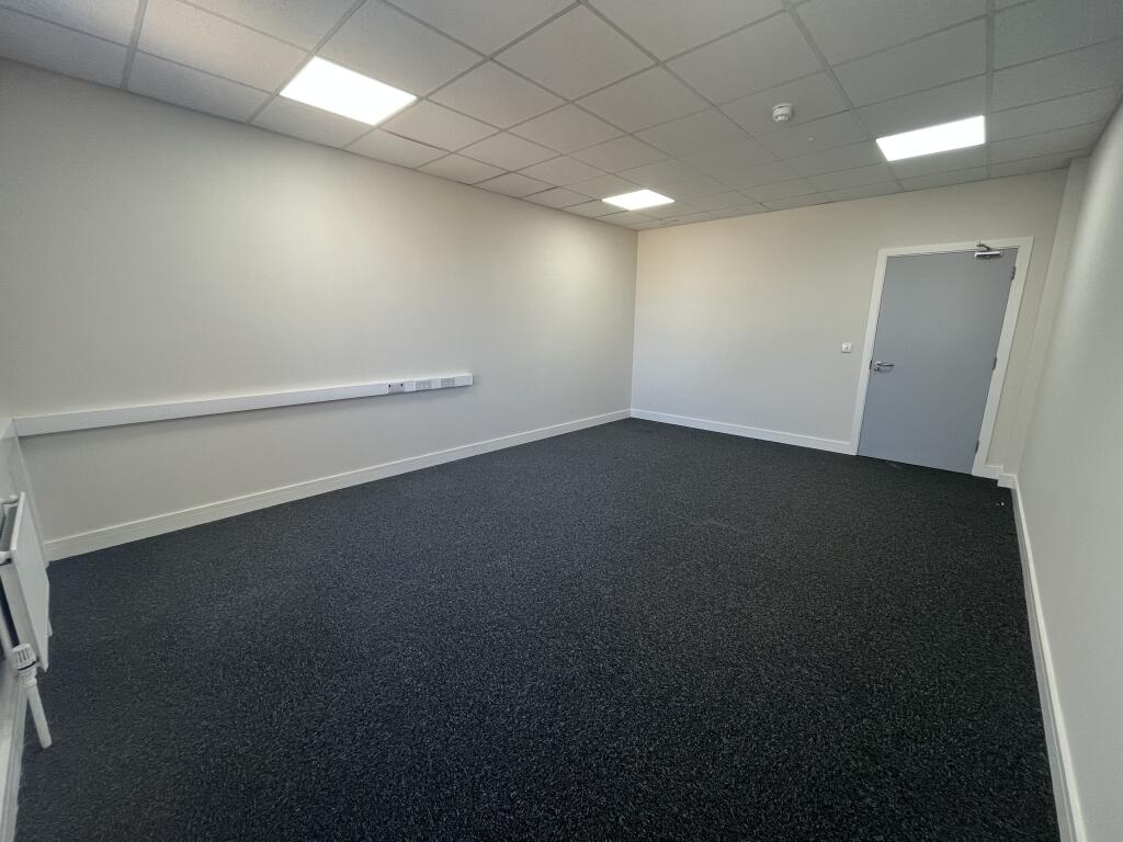 300sqft office
