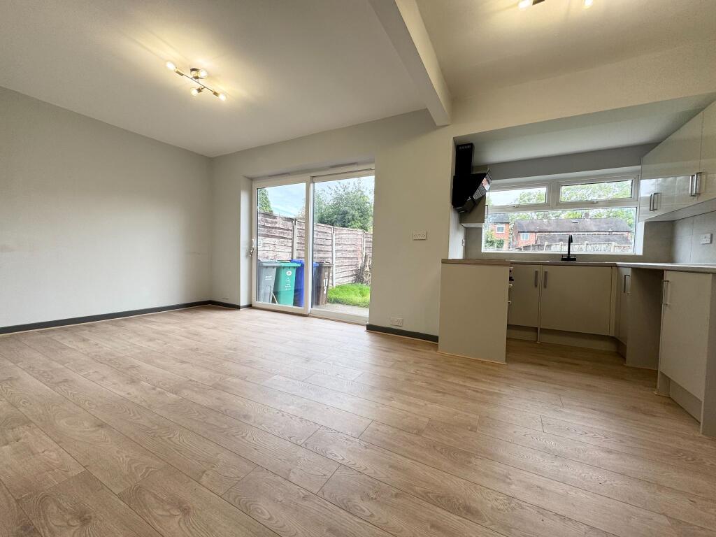 House in Manchester, Newall Green - View 5