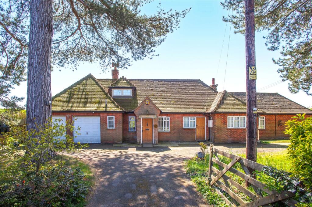 House in South Oxfordshire, Rotherfield Greys - View 2