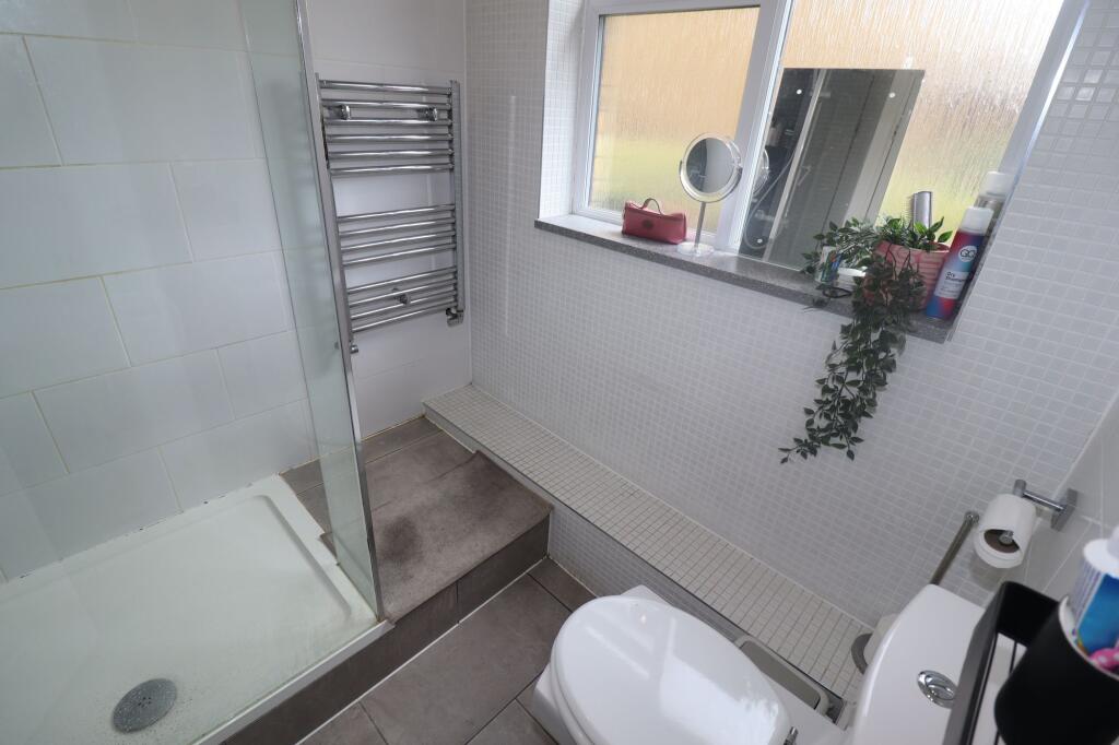 2 bedroom maisonette for rent