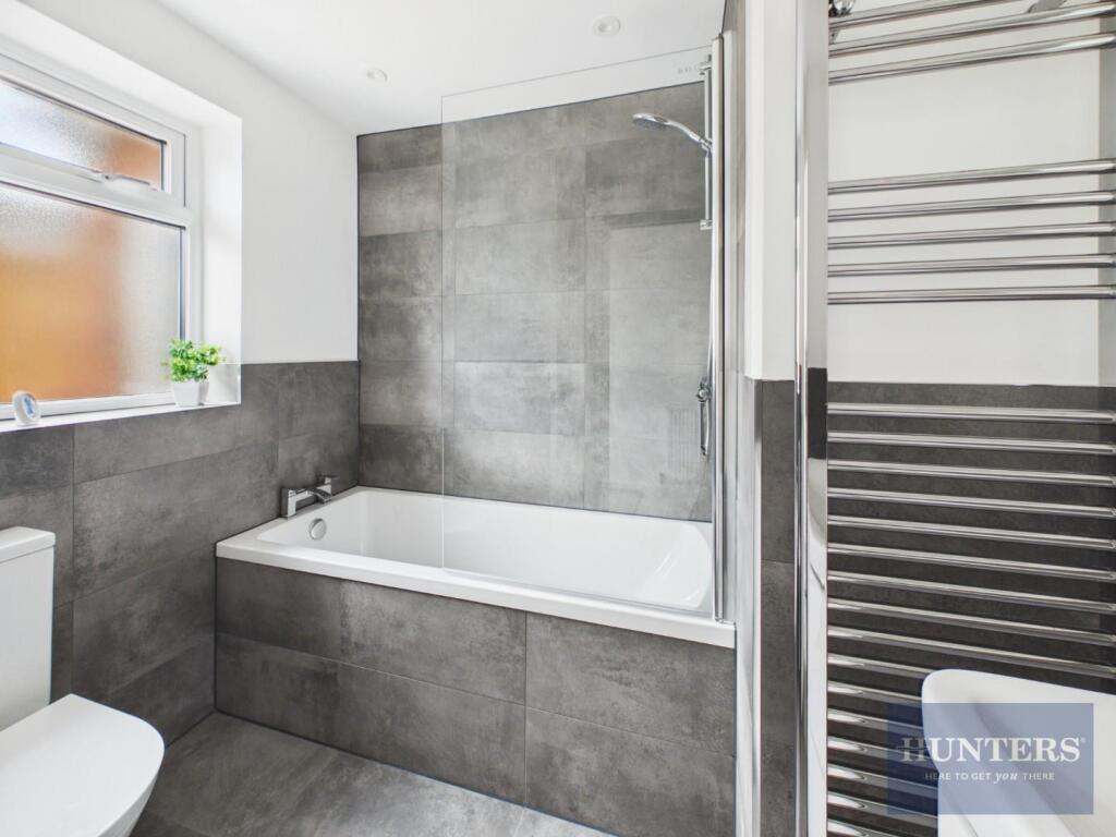 Wells Close, Cheltenham - View 6
