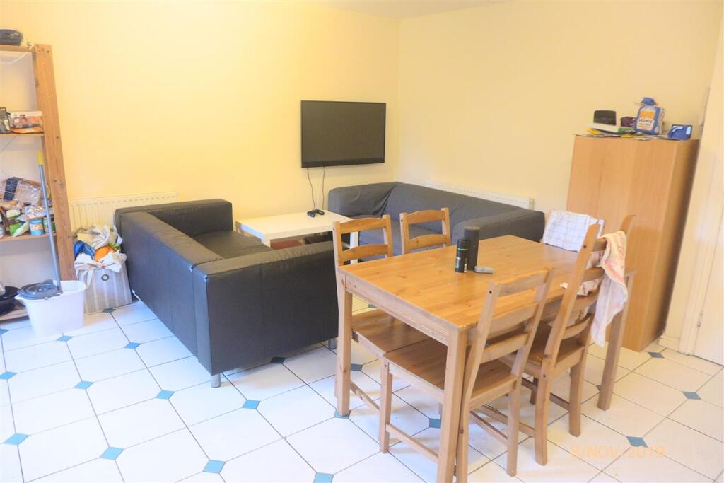Wright Way, Stapleton, Bristol photo 4