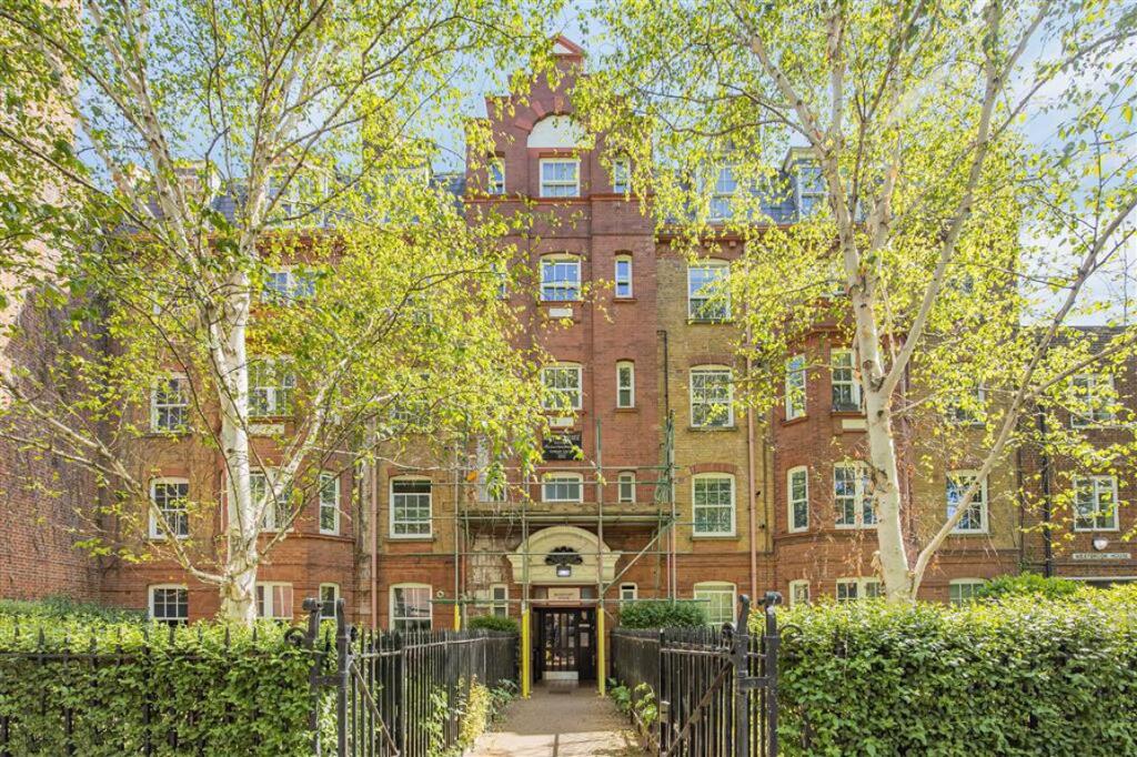 Main image of property: Victoria Park Square, Shoreditch