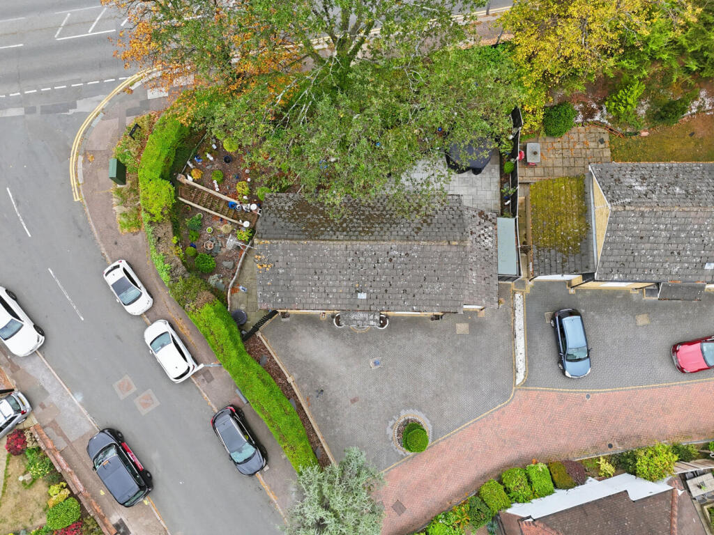 House in Epping Forest, Buckhurst Hill - View 5