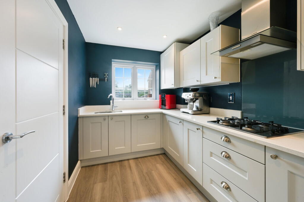 House in Redhill - View 4