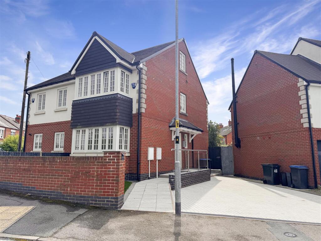 Main image of property: Mill Hill Road, Hinckley