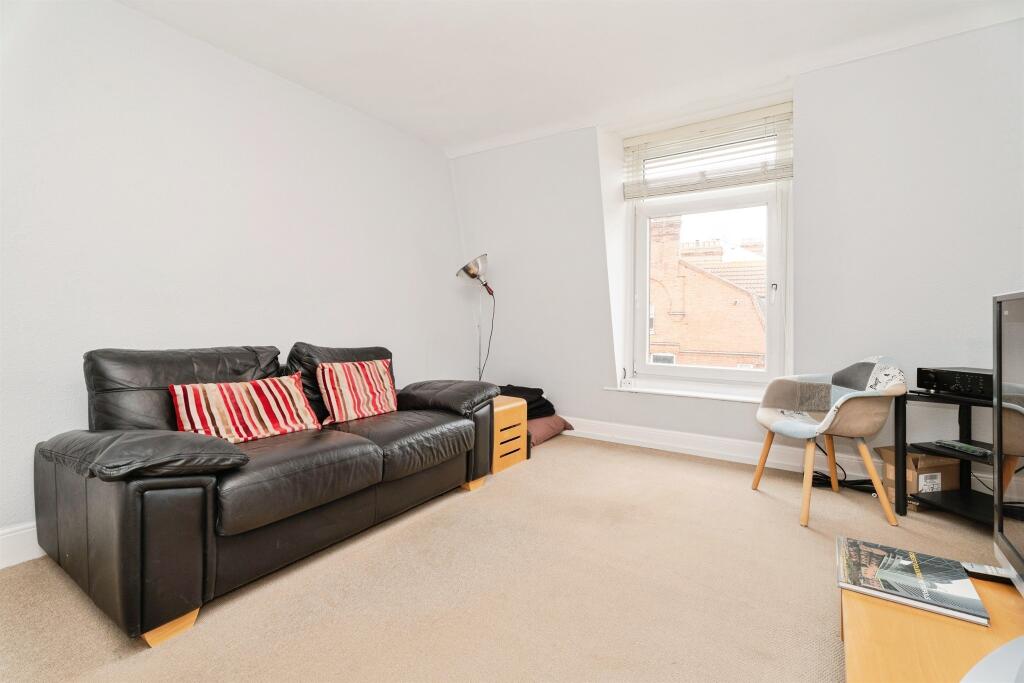Apartment in Norwich - View 2
