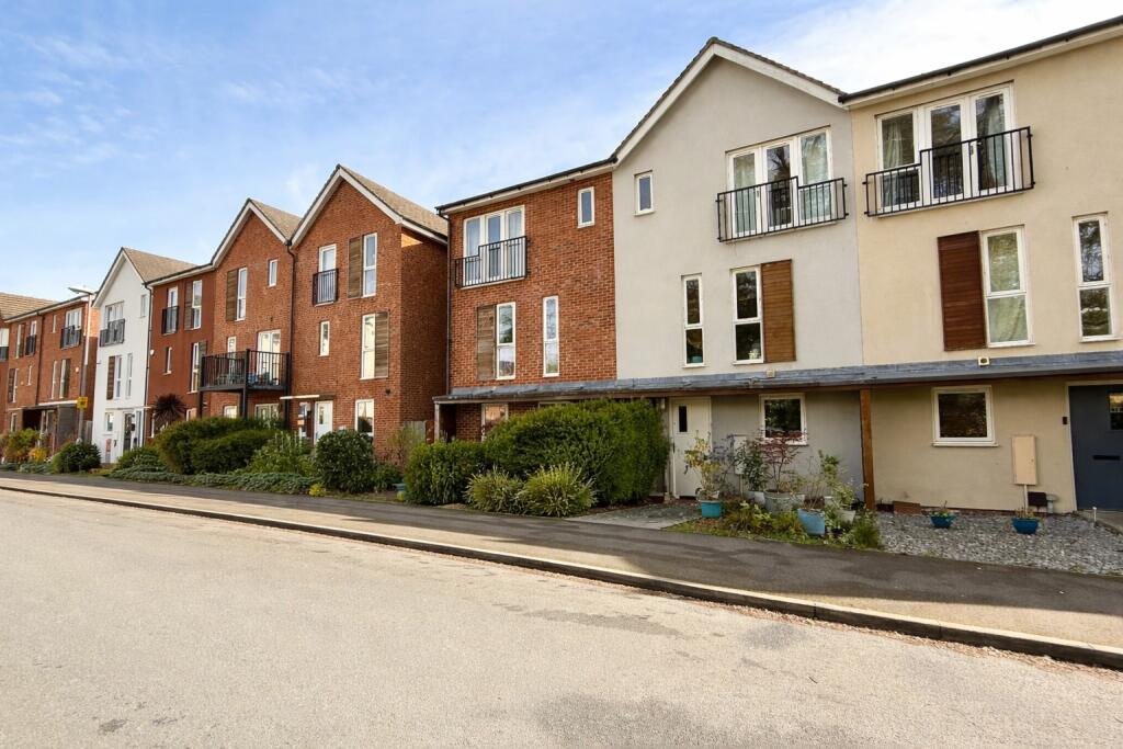 Main image of property: Halifax Road, Bracknell, Berkshire, RG12