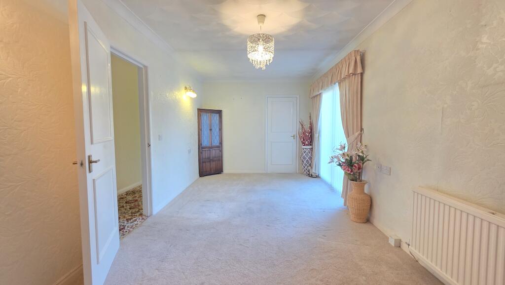 St Marys Court, Ty'n-y-pwll Road, Whitchurch, Cardiff photo 4