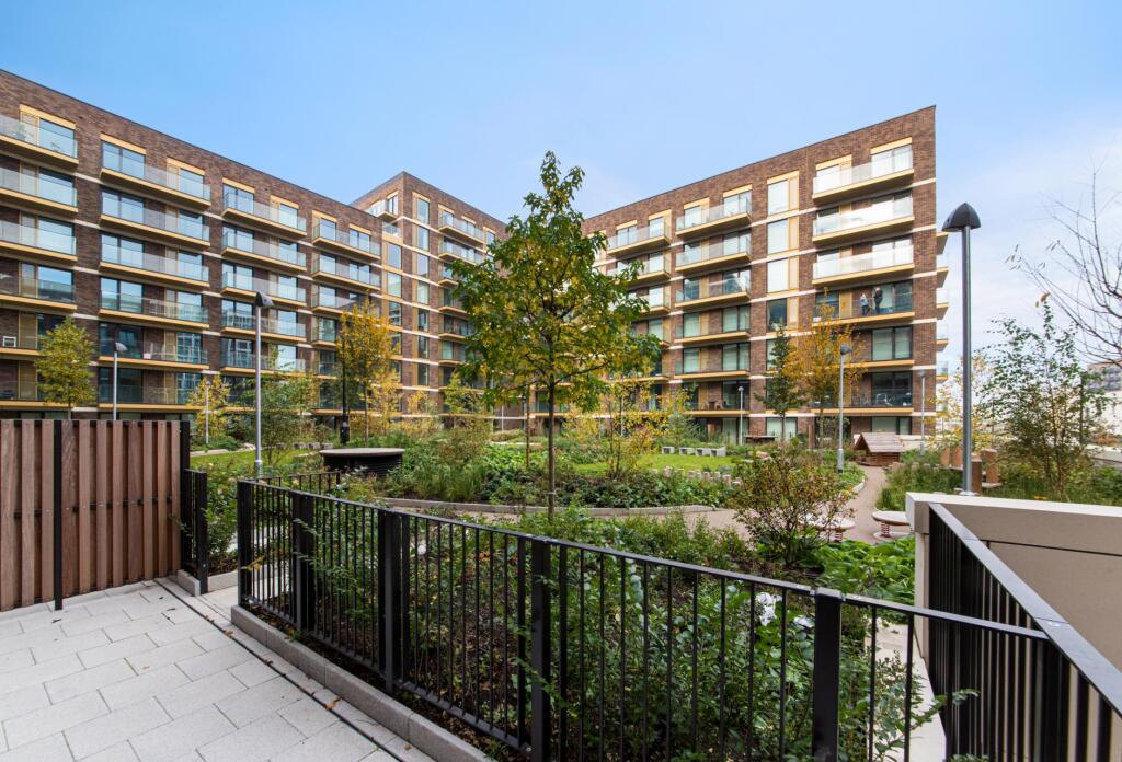 John Cabot House, Royal Wharf, E16 - View 3