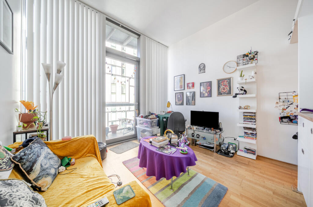 Apartment in Manchester - View 3