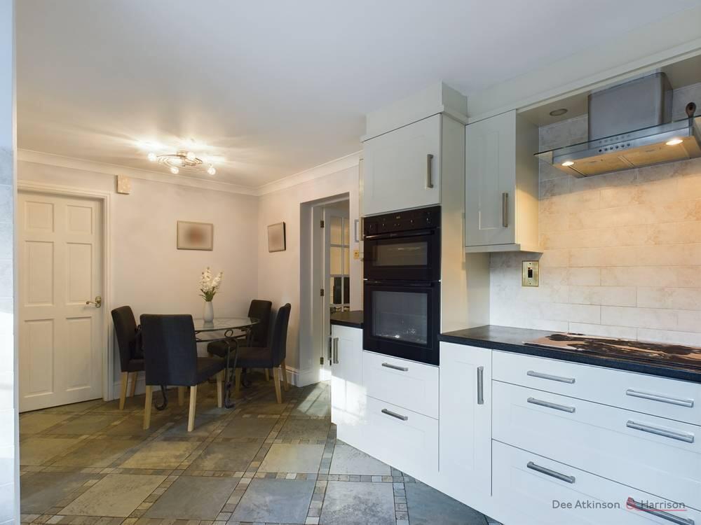 Vicarage Lane, Skirlaugh, HU11 5HE photo 3