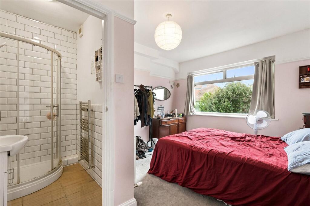 House in London - View 4
