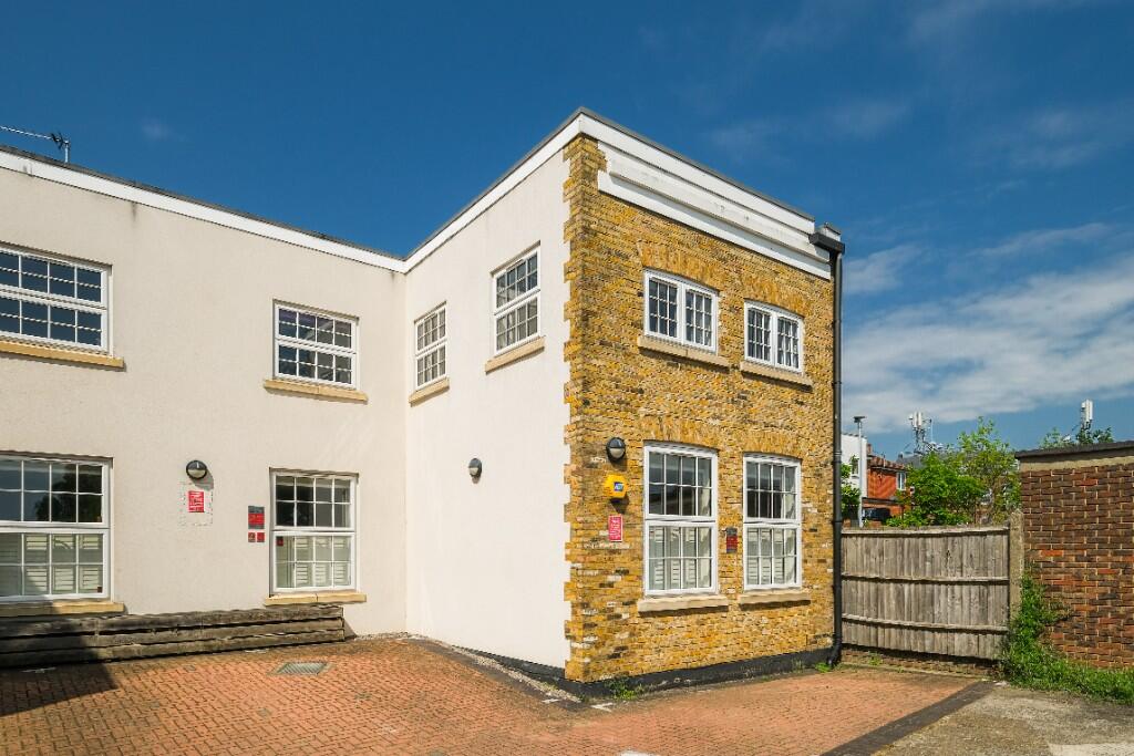 Main image of property: Glebelands Avenue, London, E18