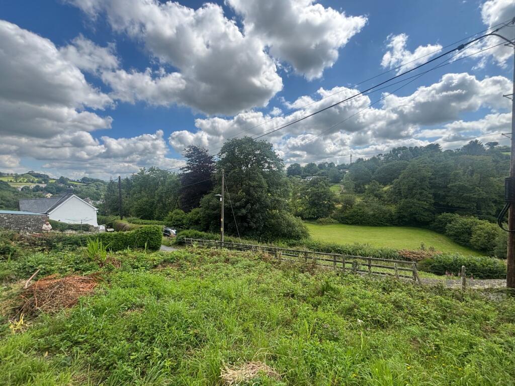 Cwrtnewydd, Llanybydder, SA40 photo 2