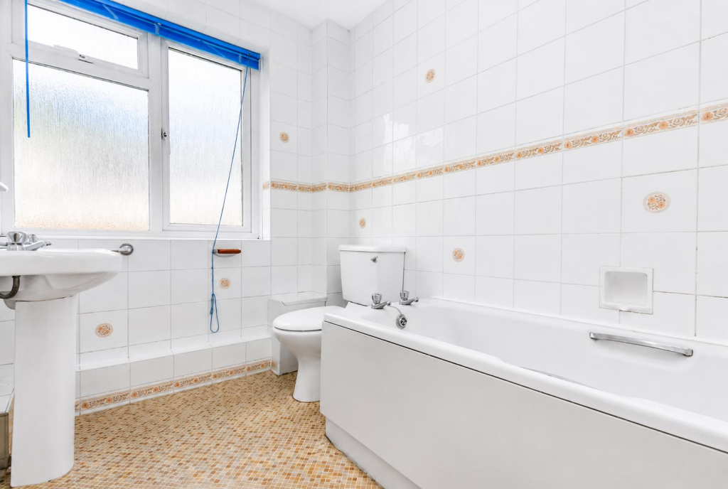Apartment in Warwick, Cliff Hill - More