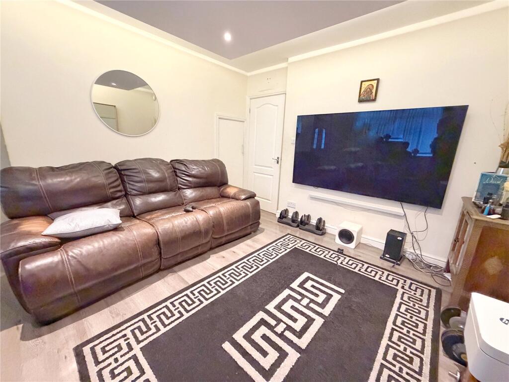 House in Manchester, Greater Manchester - View 4