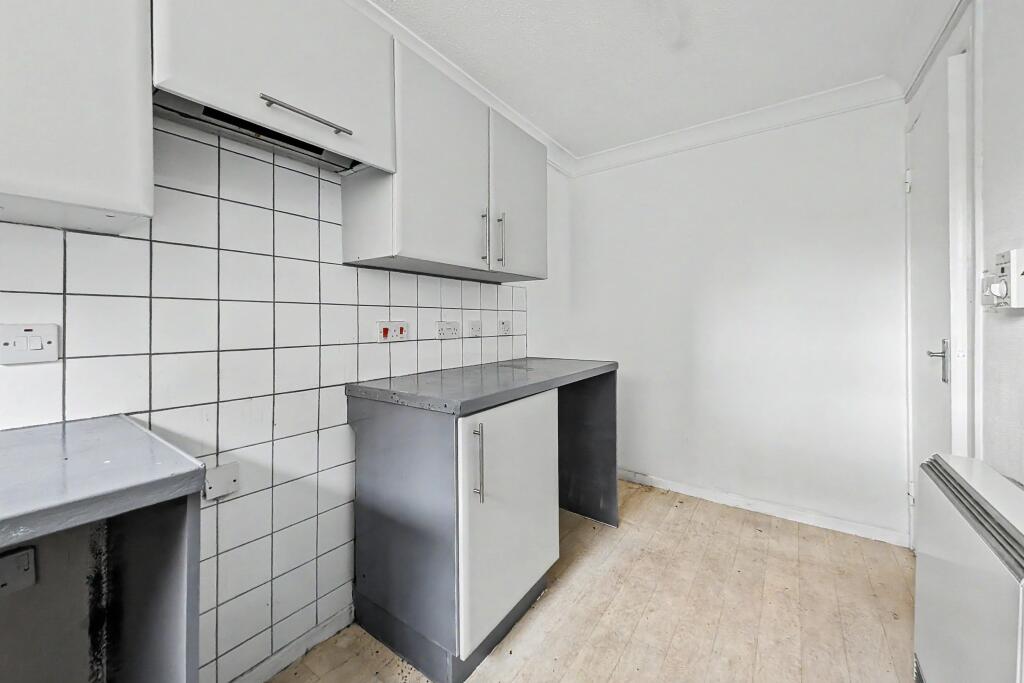 Apartment in Newcastle upon Tyne - View 4
