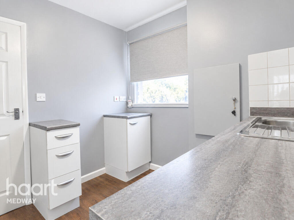 Apartment in Rochester - View 2
