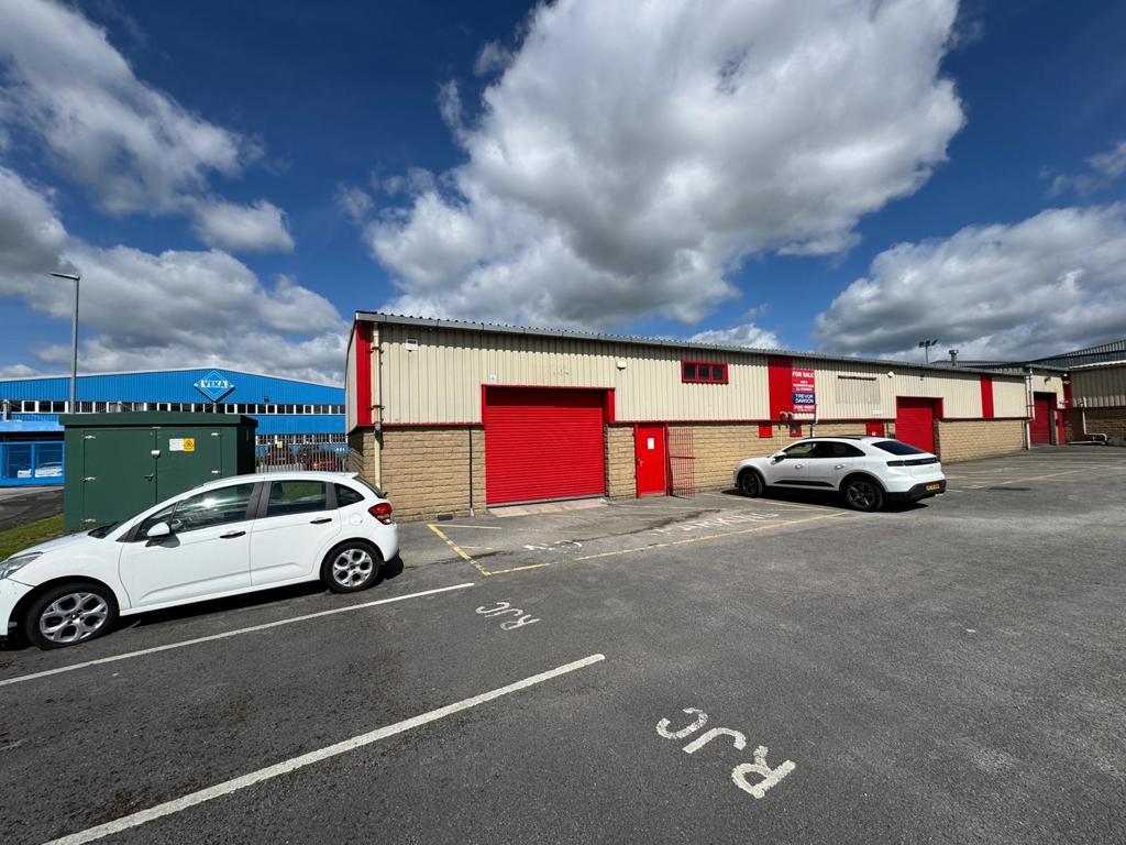 Main image of property: Unit 9 Farrington Road, Rossendale Road Industrial Estate , Burnley, Lancashire, BB11 5SW