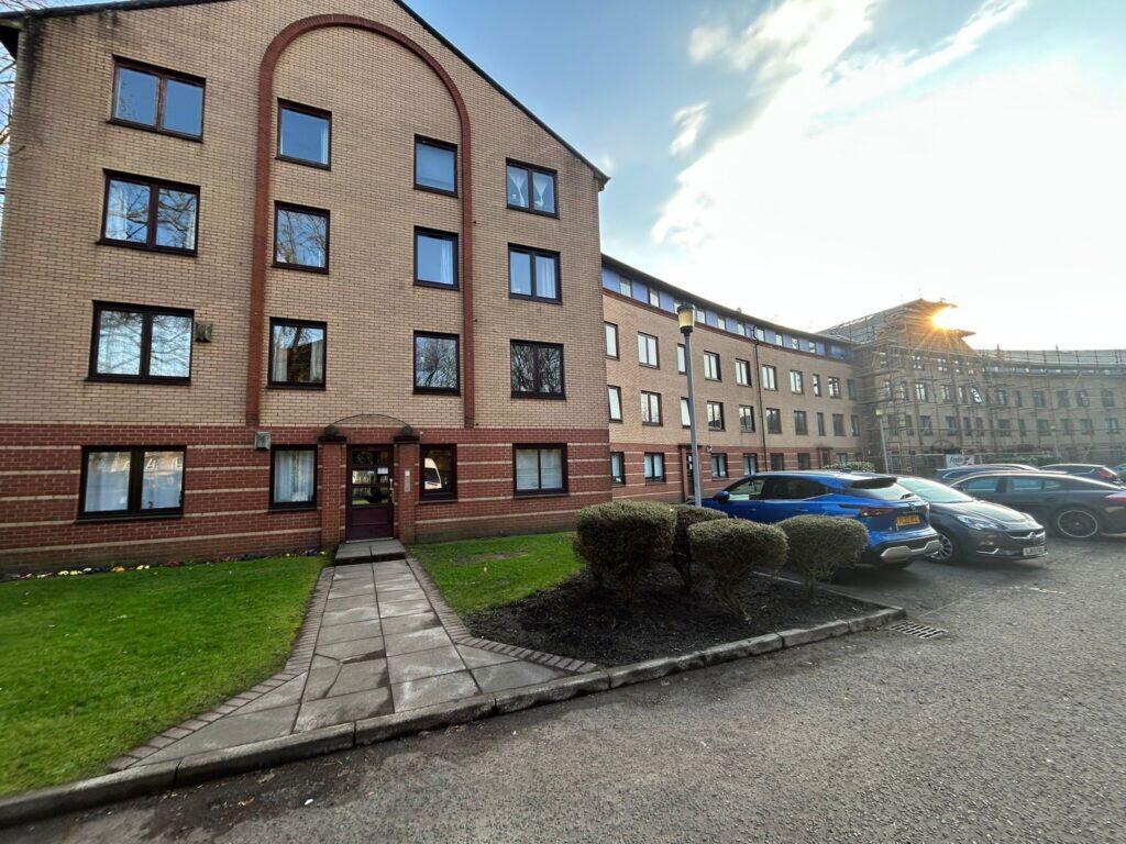 Main image of property: Plantation Park Gardens, Kinning Park, Glasgow, G51 1NW