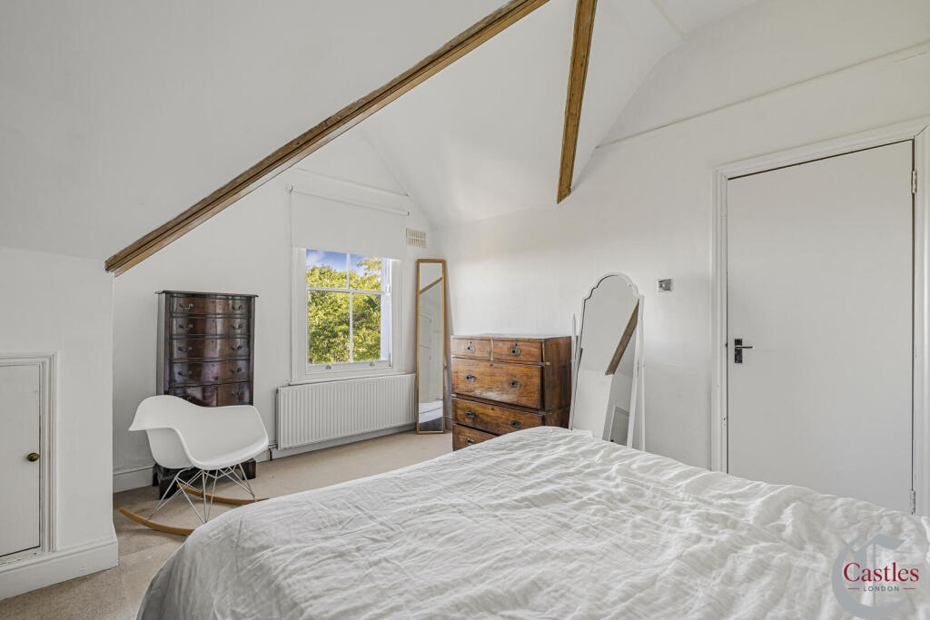 Apartment in London - View 3