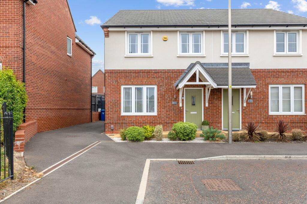 Main image of property: Lowes Fold, Lowton, WA3