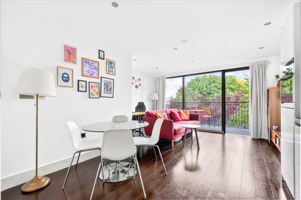 Apartment in London - View 4