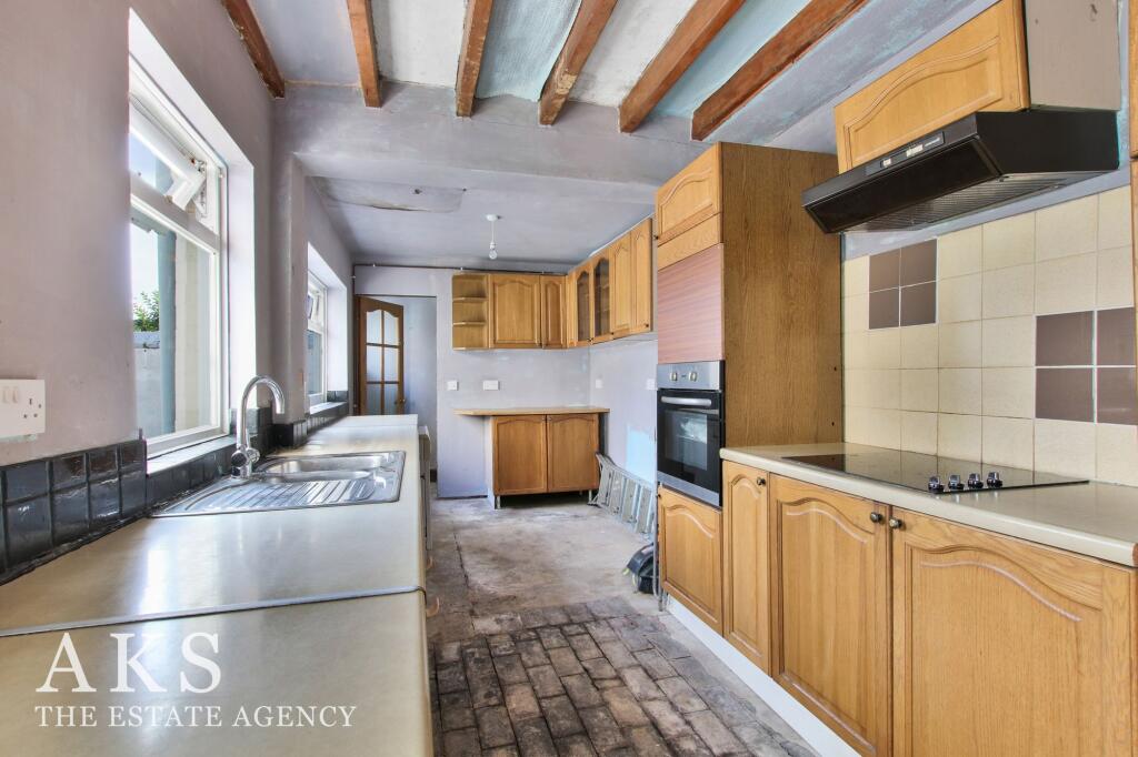 House in East Staffordshire, Tutbury - View 2