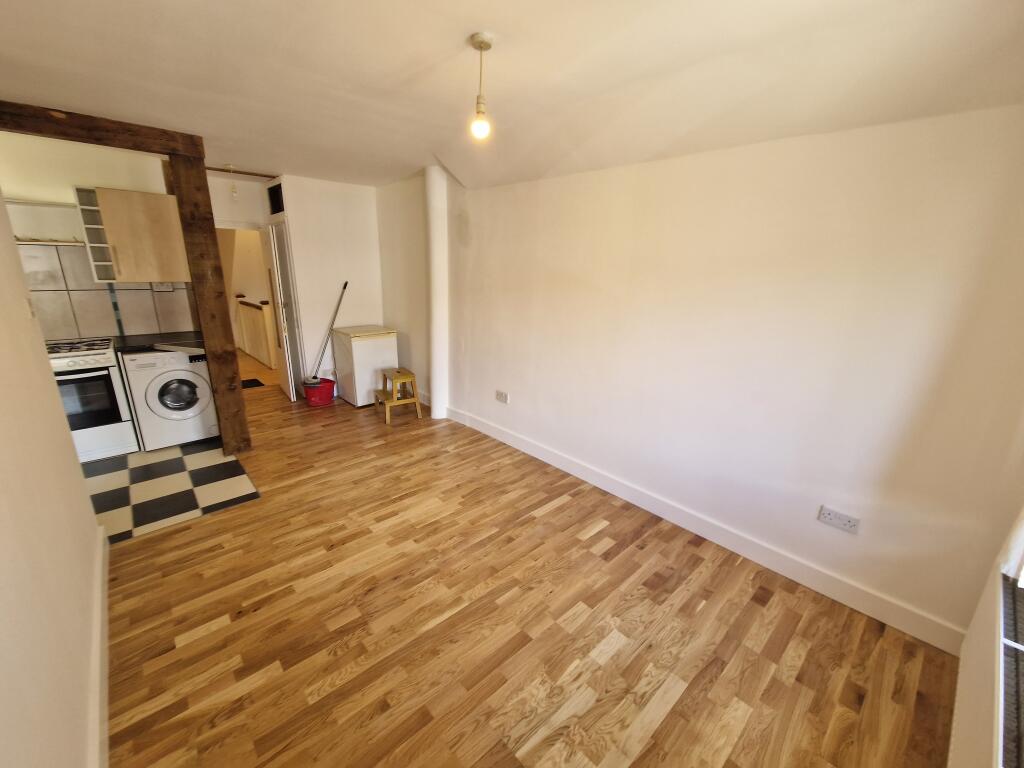 Main image of property: Kings Road, London Colney