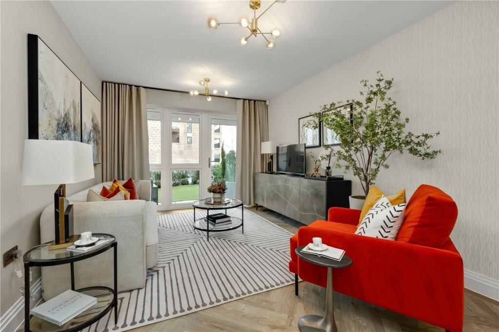 17, Oaklands House, 2 Littleworth Road, Esher, KT10 photo 3