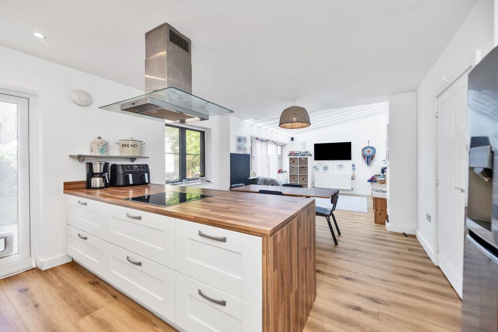 House in West Suffolk, Kentford - View 2