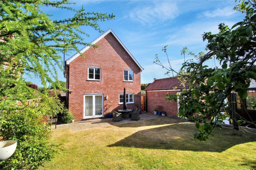 Amberley Close, Blythburgh, Halesworth, IP19 photo 2
