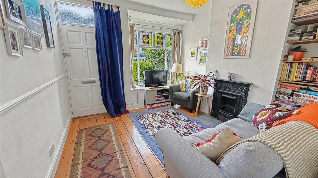House in Birmingham, Cotteridge - View 2