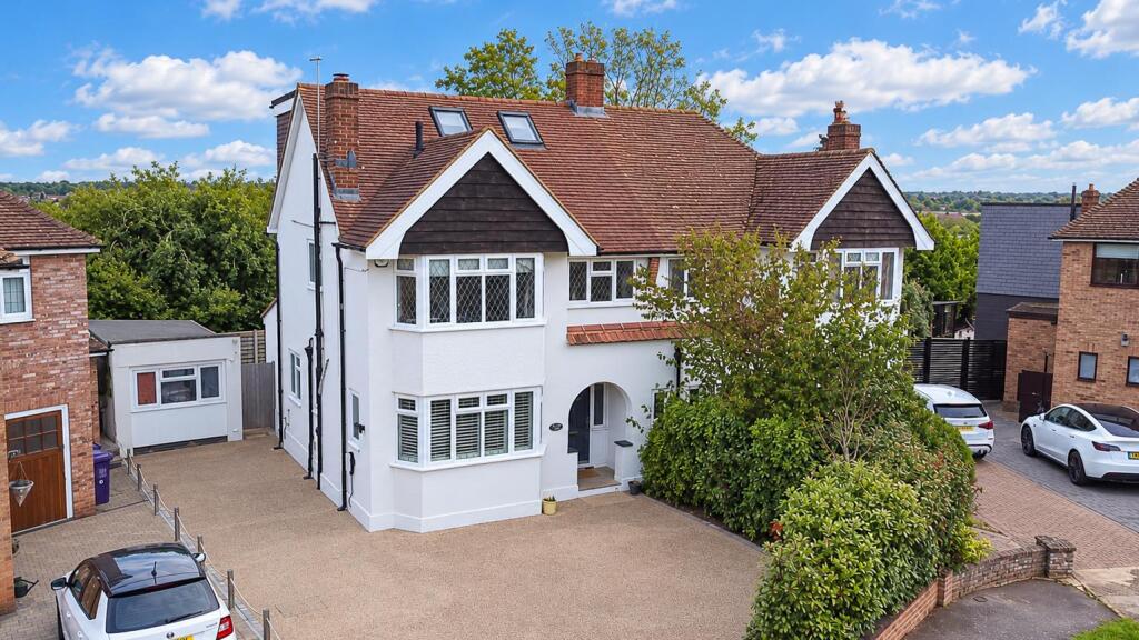 Main image of property: Sorrel Garth, Hitchin